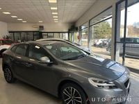 Usata Volvo V40 Business Edition 122 CV (89 kW) 2018 Grigio Berlina