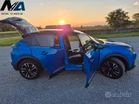 Usata Peugeot e-2008 GT-line 56 kW (77 CV) 2020 Bluazzurro SUV
