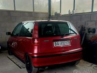Usata Fiat Punto 133 CV (97 kW) 1994 Rosso Utilitaria