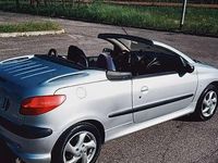 Usata Peugeot 206 CC 109 CV (80 kW) 2006 Cabrio