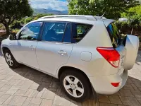 Usata Toyota RAV4 Sol 136 CV (100 kW) 2007 Argento SUV