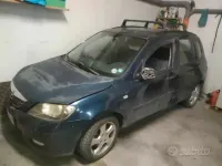 Usata Mazda 2 68 CV (50 kW) 2004 Blu Utilitaria