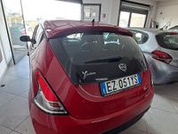 Usata Lancia Ypsilon Gold 69 CV (50 kW) 2015 Rosso Utilitaria