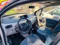 Usata Renault Modus 2005 Grigio Monovolume