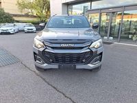 Nuova Isuzu D-Max 163 CV (119 kW) 2026 Kinabalu gray Pick-up