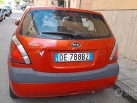 Usata Kia Rio 112 CV (82 kW) 2006 Rosso Berlina
