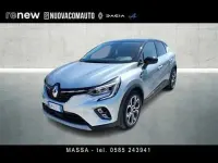 Usata Renault Captur Intens 100 CV (73 kW) 2023 Grigio chiaro SUV