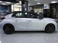 Usata Opel Corsa 101 CV (74 kW) 2025 Grigio argento Utilitaria