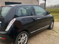Usado Lancia Ypsilon 69 HP (50 kW) 2011 Citadino