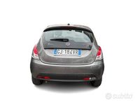 Usata Lancia Ypsilon S 69 CV (50 kW) 2022 Grigio scuro Utilitaria