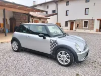 Usata Mini Cooper 116 CV (85 kW) 2005 Grigio Utilitaria