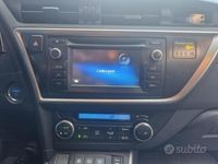 usata Toyota Auris Hybrid 1.8 HSD 5 porte Executive