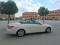 Usata Mercedes E220 Executive 170 CV (125 kW) 2011 Bianco Cabrio