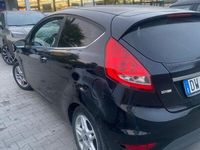 Usata Ford Fiesta 68 CV (50 kW) 2009 Nero Utilitaria