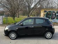 usata Lancia Ypsilon 1.2 8v Silver c/clima 69cv