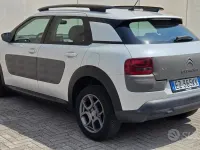 Usata Citroën C4 Cactus 82 CV (60 kW) 2015 Bianco Utilitaria
