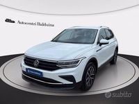 Usata VW Tiguan Life 131 CV (96 kW) 2023 Bianco SUV