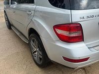 Begagnad Mercedes ML320 Premium 224 HK (164 kW) 2009 SUV