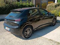 Usata Peugeot 208 Active+ 100 CV (73 kW) 2022 Nero Utilitaria