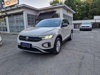 Usata VW T-Roc Life 116 CV (85 kW) 2022 Beige SUV
