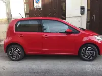 Usata VW up! 60 CV (44 kW) 2019 Rosso Utilitaria