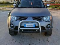 Usata Mitsubishi L200 Invite 136 CV (100 kW) 2006 Grigio Pick-up