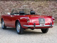 Usata Alfa Romeo 2600 145 CV (106 kW) 1962 Rosso Cabrio