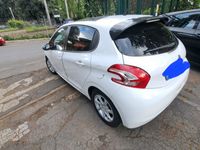 usata Peugeot 208 cambio automatico E5