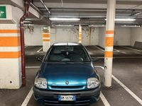 Usata Renault Clio II 58 CV (42 kW) 2001 Blu Berlina