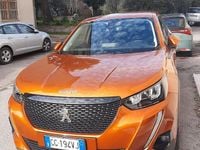 Usata Peugeot 2008 Active 102 CV (75 kW) 2022 Arancione SUV