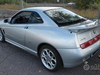 Usata Alfa Romeo GTV 150 CV (110 kW) 2002 Grigio Coupé