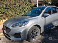 Usata Ford Kuga ST-Line 224 CV (164 kW) 2022 Grigio SUV