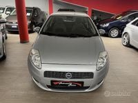 Usata Fiat Grande Punto Dynamic 75 CV (55 kW) 2006 Grigio Utilitaria