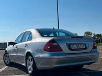 Usata Mercedes E320 Classic 204 CV (150 kW) 2004 Grigio Berlina