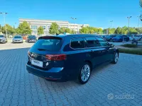 Usata VW Passat Executive 150 CV (110 kW) 2020 Blu Station wagon