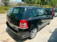 Usata Opel Zafira 94 CV (69 kW) 2008 Nero Monovolume
