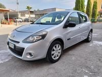 Usata Renault Clio II Dynamique 86 CV (63 kW) 2011 Grigio Berlina