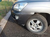 Usata Kia Sportage 141 CV (103 kW) 2005 Grigio SUV