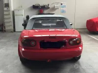 Usata Mazda MX5 90 CV (66 kW) 1997 Rosso Cabrio