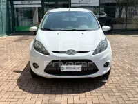 Usata Ford Fiesta Titanium 69 CV (50 kW) 2011 Grigio Utilitaria