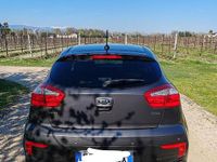 Usata Kia Rio 90 CV (66 kW) 2016 Grigio Utilitaria