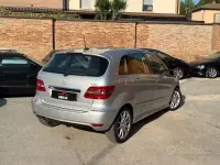 Usata Mercedes B180 109 CV (80 kW) 2008 Grigio Monovolume