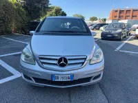 Usata Mercedes B180 109 CV (80 kW) 2008 Argento Monovolume