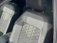 Usata VW T-Roc R-line 150 CV (110 kW) 2025 Nero SUV