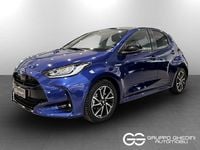 Usata Toyota Yaris Hybrid Lounge 92 CV (67 kW) 2021 Blu Utilitaria