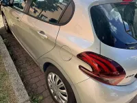 Usata Peugeot 208 Allure 82 CV (60 kW) 2015 Argento Utilitaria