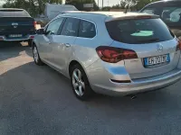 Usata Opel Astra 130 CV (95 kW) 2012 Grigio Station wagon