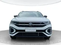 Usata VW T-Roc R-line 150 CV (110 kW) 2023 Pure white nero SUV