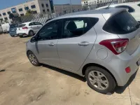 Usata Hyundai i10 67 CV (49 kW) 2015 Bianco Utilitaria