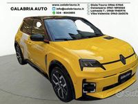 Usata Renault 5 E-Tech Iconic 110 kW (150 CV) 2024 Giallo Berlina
